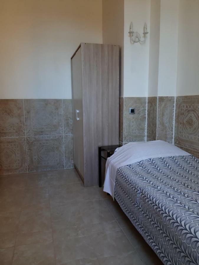 Hotel Neptune Кан Екстериор снимка